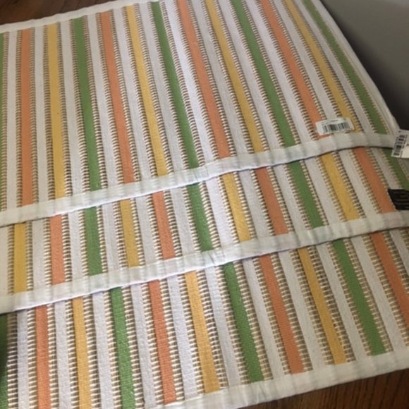 NWT Placemats  Set of 3 - Picture 3 of 6